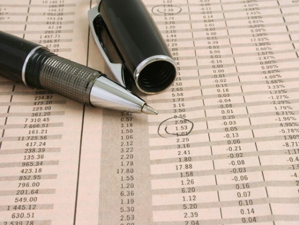 boligrafo y datos economicos